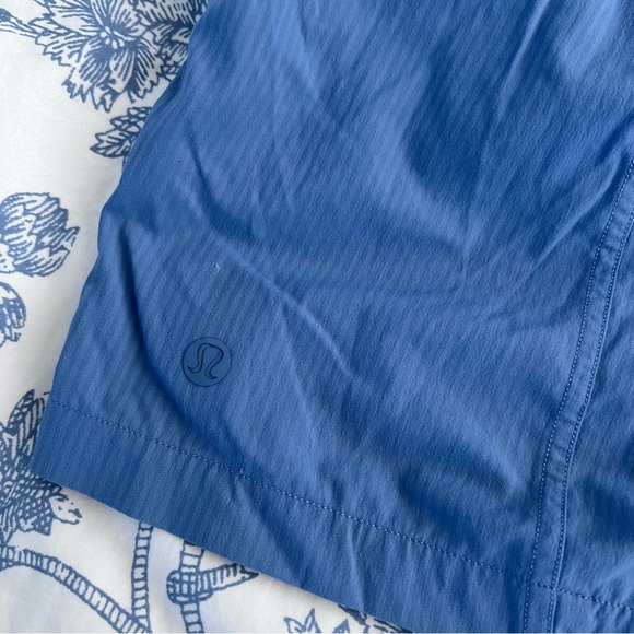 Lululemon dance studio HR shorts 3.5” inseam size 12 - Picture 5 of 6